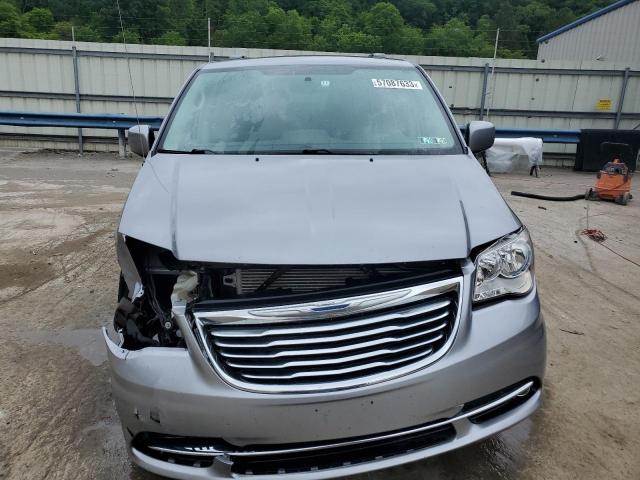 Photo 5 from auction – 2016 CHRYSLER TOWN & COU with VIN 2C4RC1BG7GR299694