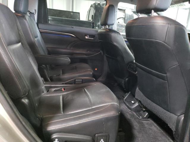 Фото 11 с аукциона – 2015 TOYOTA HIGHLANDER с VIN 5TDDKRFH8FS115982