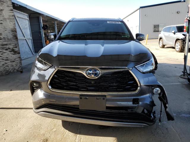 Photo 5 from auction – 2022 TOYOTA HIGHLANDER with VIN 5TDEBRCH0NS084010