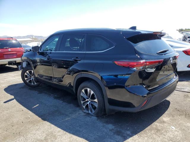 Photo 2 from auction – 2023 TOYOTA HIGHLANDER with VIN 5TDKDRAH3PS038447