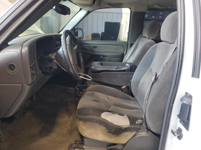 Photo 7 from auction – 2003 CHEVROLET SILVERADO with VIN 2GCEC19X231170128