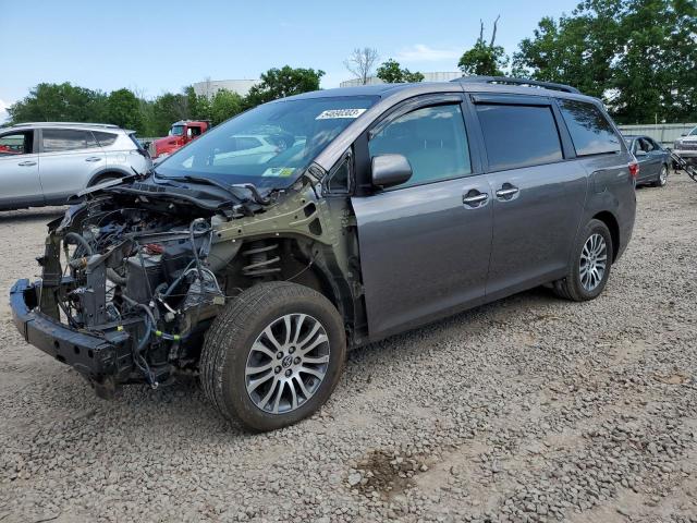 TOYOTA SIENNA XLE 2018 with VIN 5TDYZ3DC7JS953866 - Photo from auction