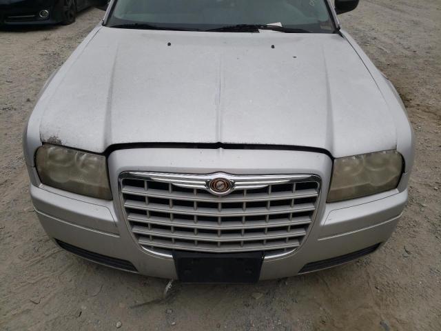 Photo 11 from auction – 2005 CHRYSLER 300 with VIN 2C3JA43R65H539619