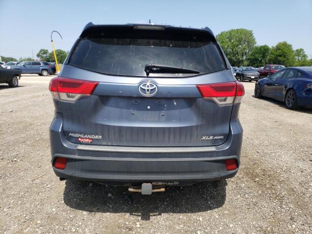 Photo 6 from auction – 2017 TOYOTA HIGHLANDER with VIN 5TDJZRFH1HS377103