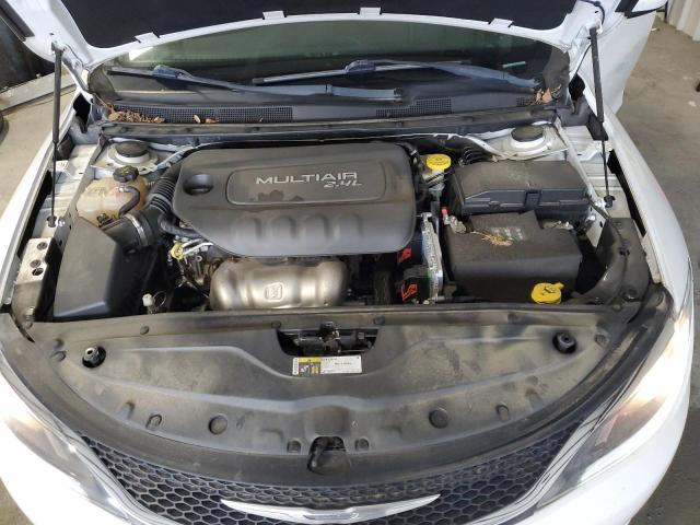 Photo 11 from auction – 2015 CHRYSLER 200 LIMITE with VIN 1C3CCCAB7FN720112
