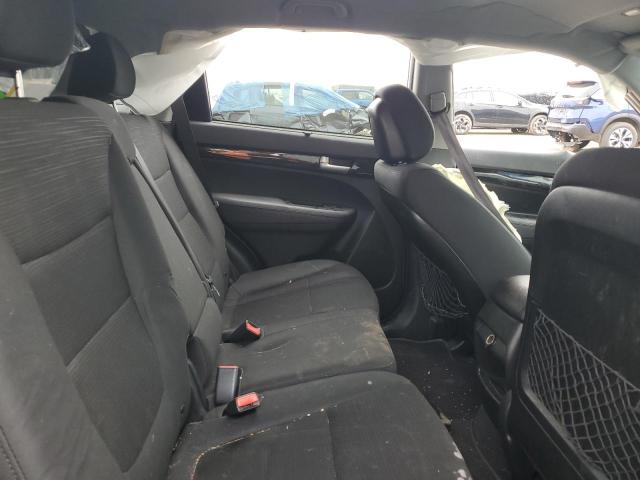Photo 11 from auction – 2015 KIA SORENTO LX with VIN 5XYKTCA61FG592340
