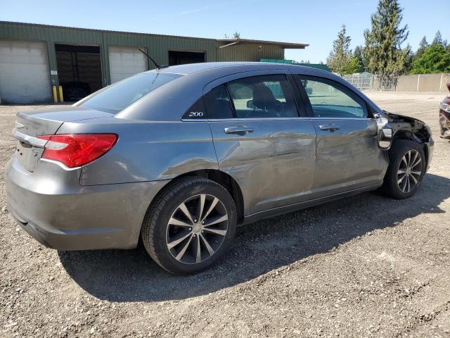 Photo 3 from auction – 2013 CHRYSLER 200 LIMITE with VIN 1C3CCBCG4DN689983