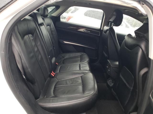 Снимка 10 от търг – 2016 LINCOLN MKZ с VIN 3LN6L2GKXGR623295