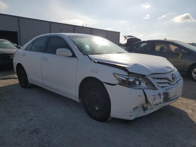 Фото 4 с аукциона – 2011 TOYOTA CAMRY BASE с VIN 4T1BF3EK0BU652935
