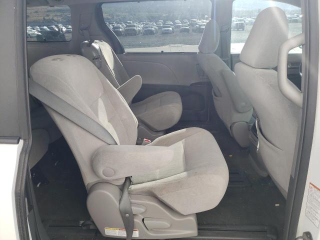 Photo 10 from auction – 2015 TOYOTA SIENNA LE with VIN 5TDKK3DC0FS680836