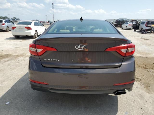 Photo 6 from auction – 2017 HYUNDAI SONATA SE with VIN 5NPE24AF9HH520173