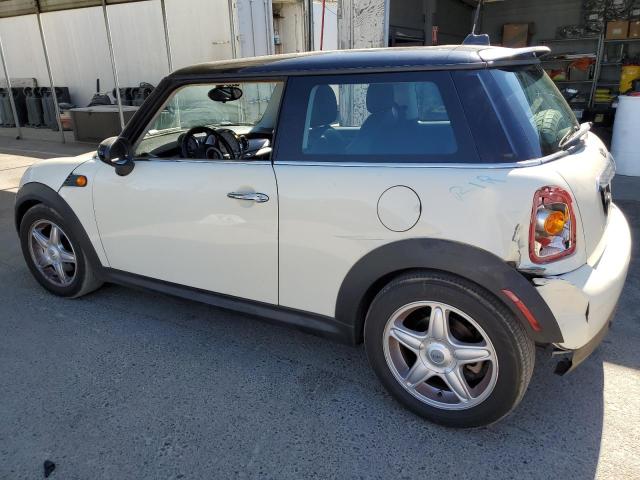 Photo 2 from auction – 2007 MINI COOPER with VIN WMWMF33567TT54037