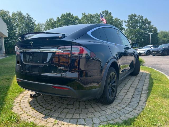Photo 4 from auction – 2017 TESLA MODEL X with VIN 5YJXCAE2XHF078868
