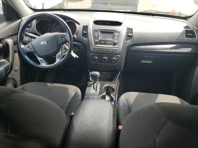 Photo 8 from auction – 2015 KIA SORENTO LX with VIN 5XYKTDA64FG641925
