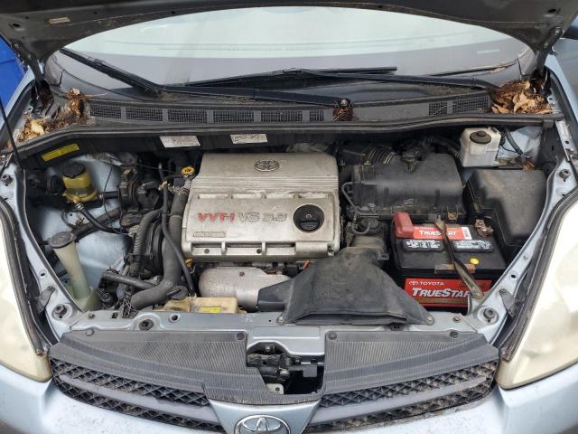 Photo 12 from auction – 2004 TOYOTA SIENNA XLE with VIN 5TDZA22C54S080583