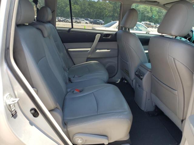 Фото 11 с аукциона – 2011 TOYOTA HIGHLANDER с VIN 5TDZK3EH4BS043256