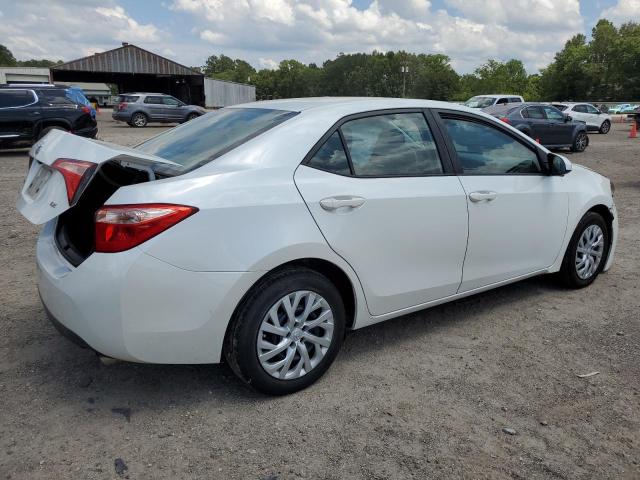 Photo 3 from auction – 2017 TOYOTA COROLLA L with VIN 5YFBURHE0HP618714