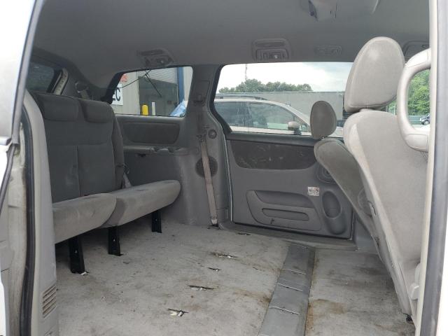 Photo 11 from auction – 2005 TOYOTA SIENNA CE with VIN 5TDZA23C75S277898