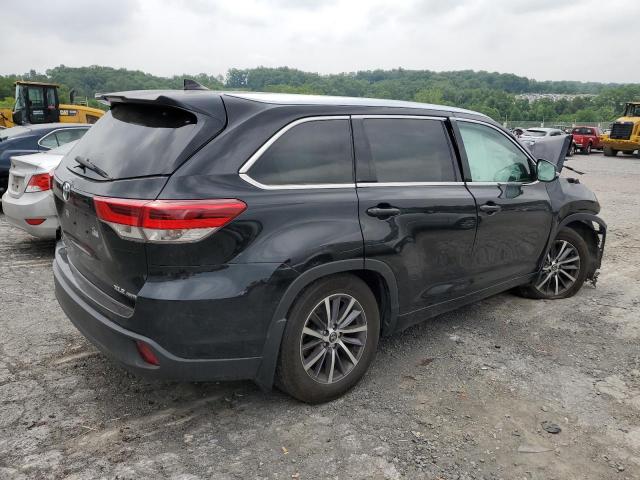 Photo 3 from auction – 2018 TOYOTA HIGHLANDER with VIN 5TDJZRFH1JS523473
