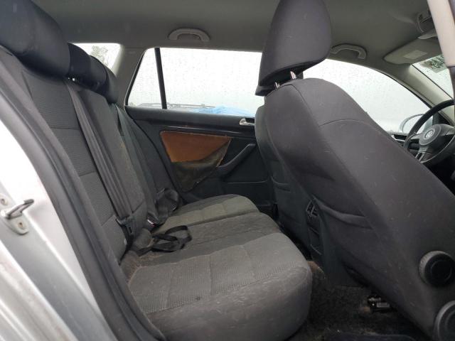 Photo 10 from auction – 2011 VOLKSWAGEN JETTA S with VIN 3VWPZ7AJ6BM601415
