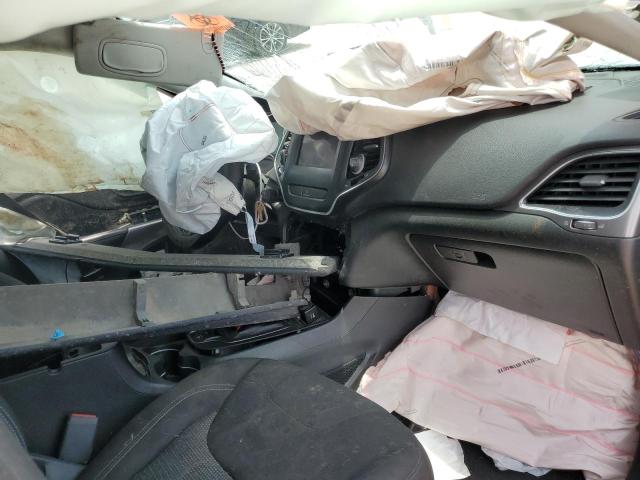 Photo 8 from auction – 2019 JEEP CHEROKEE L with VIN 1C4PJLCB5KD205397