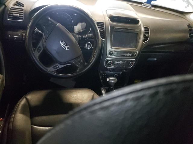 Photo 8 from auction – 2014 KIA SORENTO LX with VIN 5XYKTDA60EG442952