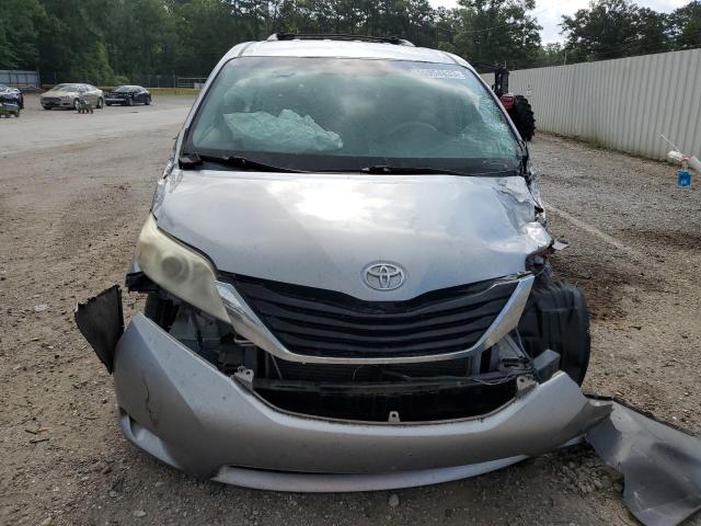 Photo 5 from auction – 2012 TOYOTA SIENNA LE with VIN 5TDKK3DC7CS257828