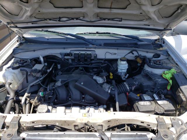 Photo 11 from auction – 2006 FORD ESCAPE XLT with VIN 1FMCU93176KA40191