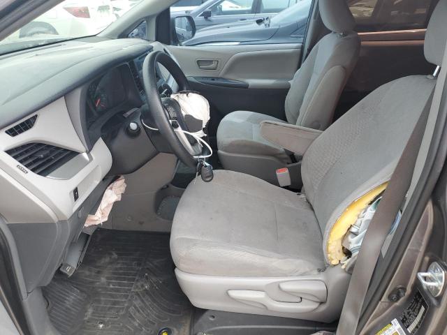 Foto 7 de la subasta – 2017 TOYOTA SIENNA con VIN 5TDZZ3DC6HS882609