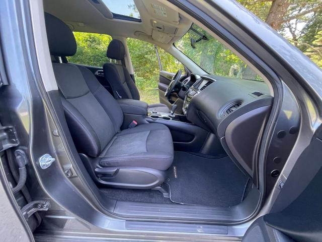 Photo 5 from auction – 2017 NISSAN PATHFINDER with VIN 5N1DR2MM2HC601576