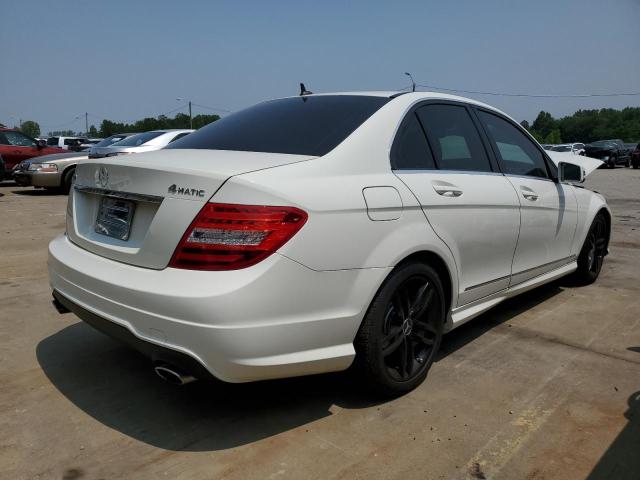 Photo 3 from auction – 2012 MERCEDES-BENZ C 300 4MAT with VIN WDDGF8BB2CA694284
