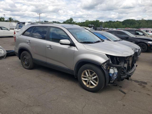 Photo 4 from auction – 2015 KIA SORENTO LX with VIN 5XYKTDA64FG641925