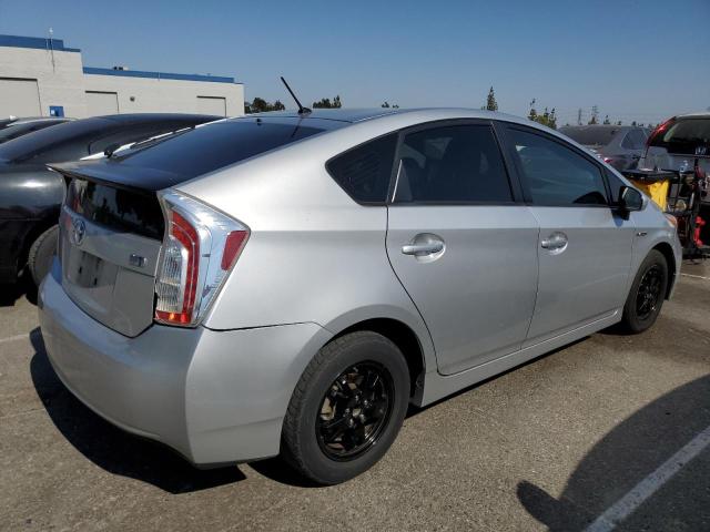 Photo 3 from auction – 2013 TOYOTA PRIUS with VIN JTDKN3DU1D5589206