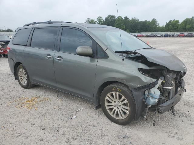 Photo 4 from auction – 2014 TOYOTA SIENNA XLE with VIN 5TDYK3DC3ES521995