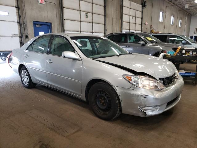 Photo 4 from auction – 2005 TOYOTA CAMRY LE with VIN 4T1BE32K95U016090