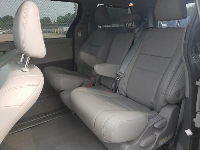Photo 11 from auction – 2018 TOYOTA SIENNA XLE with VIN 5TDYZ3DC2JS922881