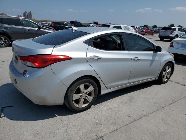 Photo 3 from auction – 2013 HYUNDAI ELANTRA with VIN 5NPDH4AE0DH367128