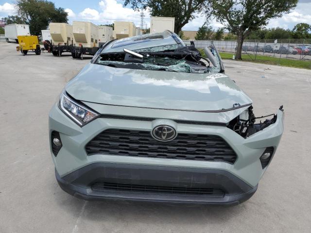 Photo 5 from auction – 2019 TOYOTA RAV4 XLE with VIN 2T3W1RFV2KC016229