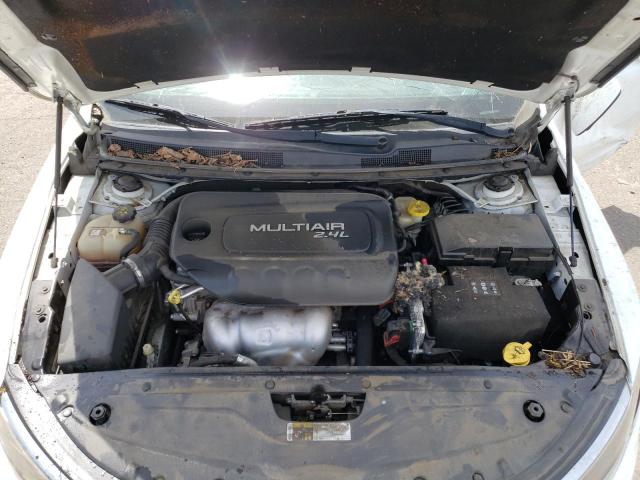 Photo 11 from auction – 2015 CHRYSLER 200 LIMITE with VIN 1C3CCCAB5FN641764