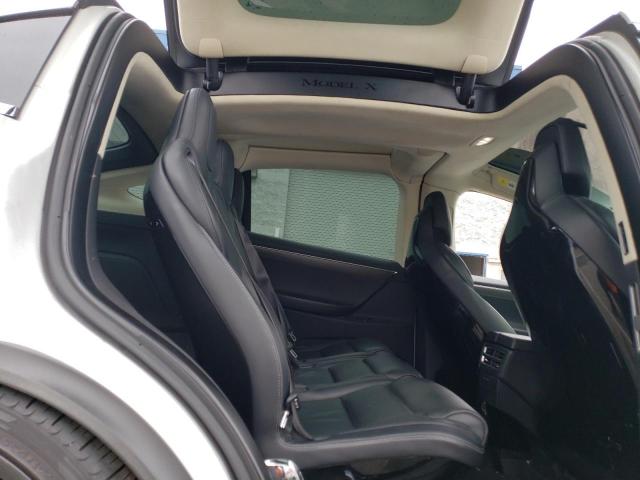 Photo 11 from auction – 2016 TESLA MODEL X with VIN 5YJXCAE22GF011969