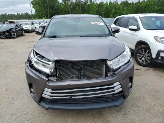 Photo 5 from auction – 2019 TOYOTA HIGHLANDER with VIN 5TDZZRFH9KS320707