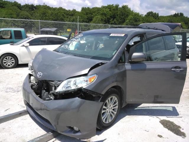 Photo 2 from auction – 2016 TOYOTA SIENNA XLE with VIN 5TDYK3DC4GS695853