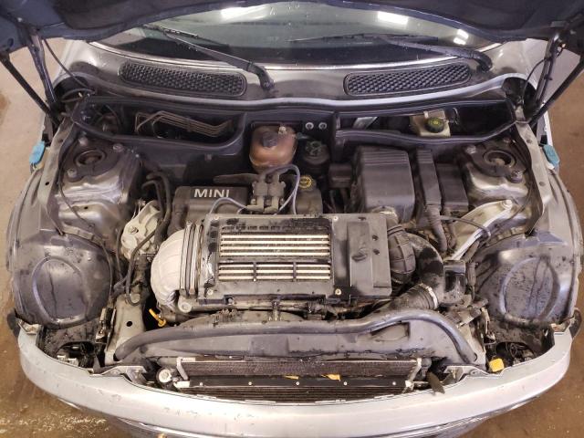 Photo 11 from auction – 2006 MINI COOPER S with VIN WMWRE33576TN27376