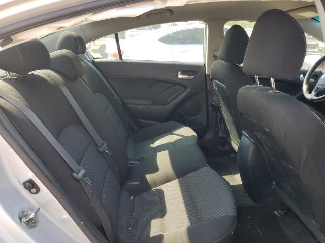 Photo 10 from auction – 2018 KIA FORTE LX with VIN 3KPFK4A77JE186023