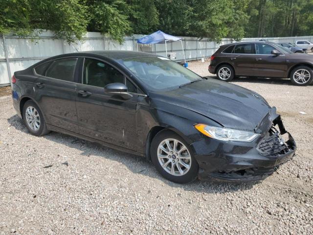 Photo 4 from auction – 2017 FORD FUSION S with VIN 3FA6P0G77HR113860