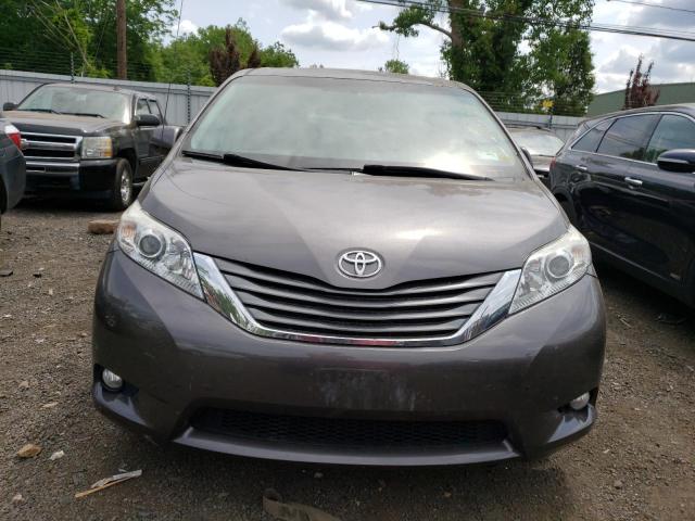 Photo 5 from auction – 2014 TOYOTA SIENNA XLE with VIN 5TDYK3DC0ES418341