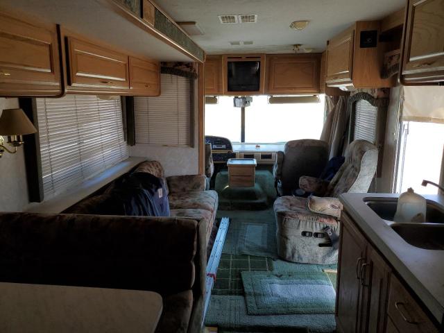 Photo 5 from auction – 2000 BOUN MOTORHOME with VIN 5B4LP37J7Y3318691