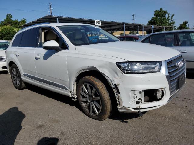 Photo 4 from auction – 2018 AUDI 100 CS with VIN WA1LHAF70JD012394