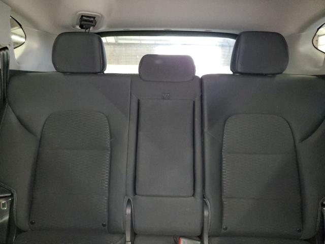 Photo 10 from auction – 2019 HYUNDAI TUCSON SE with VIN KM8J2CA44KU072926