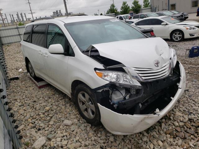 Photo 4 from auction – 2017 TOYOTA SIENNA LE with VIN 5TDKZ3DC3HS874159